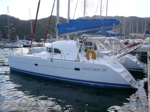 Lagoon 380 Catamaran