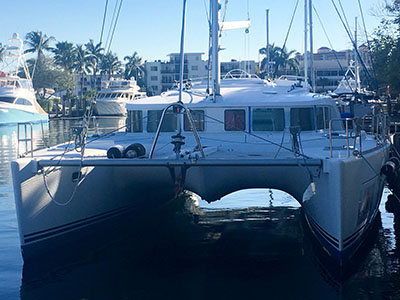 catamaran brokerage