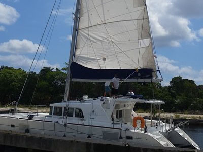 Catamarans RED STILETTO, Manufacturer: LAGOON, Model Year: 2007, Length: 44ft, Model: Lagoon 440, Condition: USED, Listing Status: Catamaran for Sale, Price: USD 345000