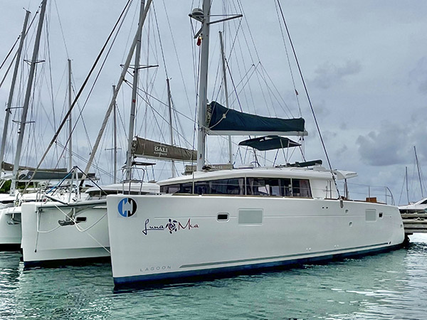 Lagoon 450 3 cabins BVI Yacht Charters