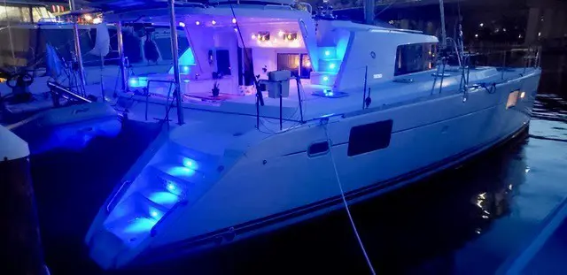 Used Sail Catamaran for Sale 2006 Lagoon 440 Boat Highlights Image Gallery