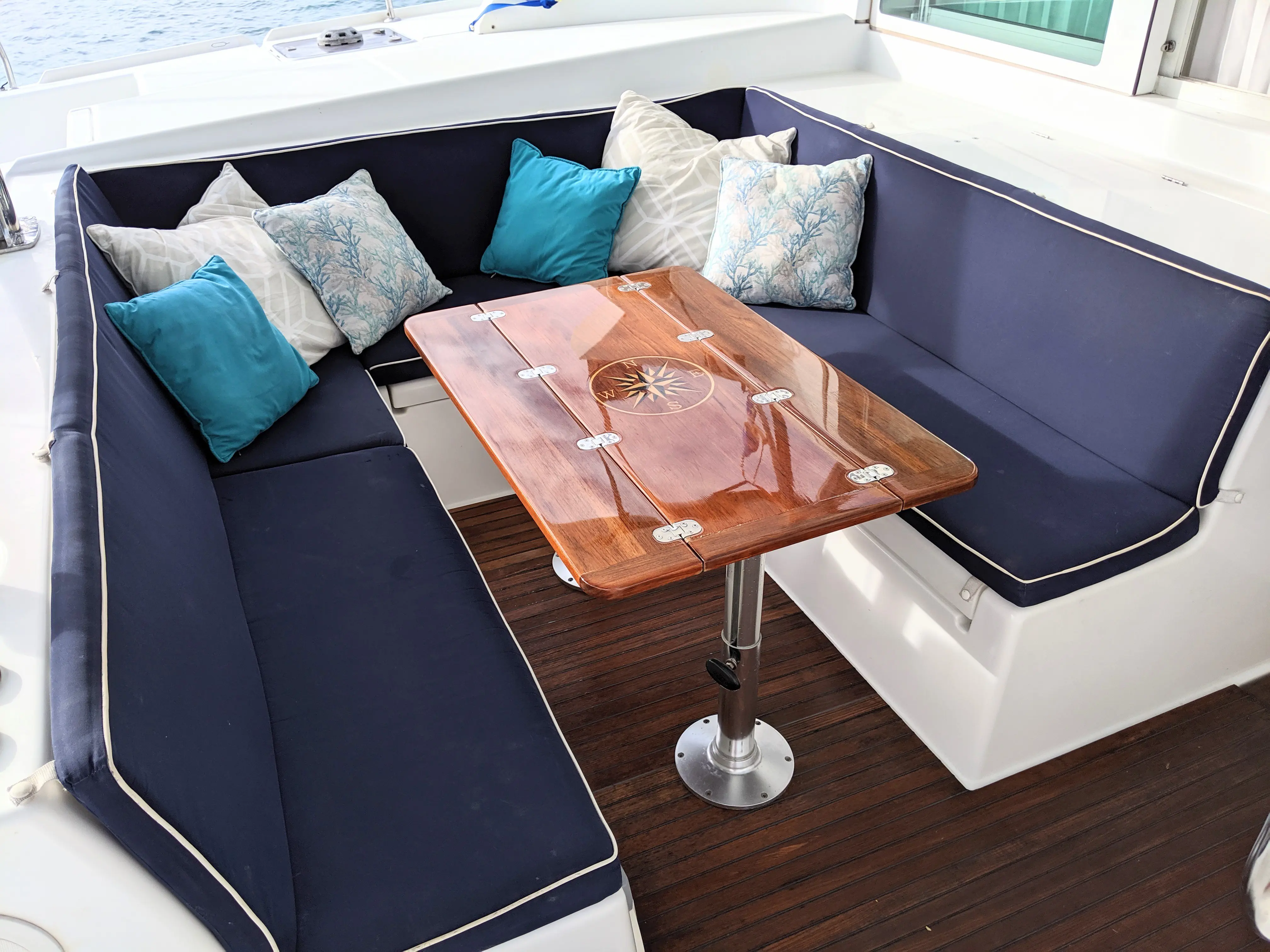 Used Sail Catamaran for Sale 2007 Lagoon 420 Layout & Accommodations Image Gallery