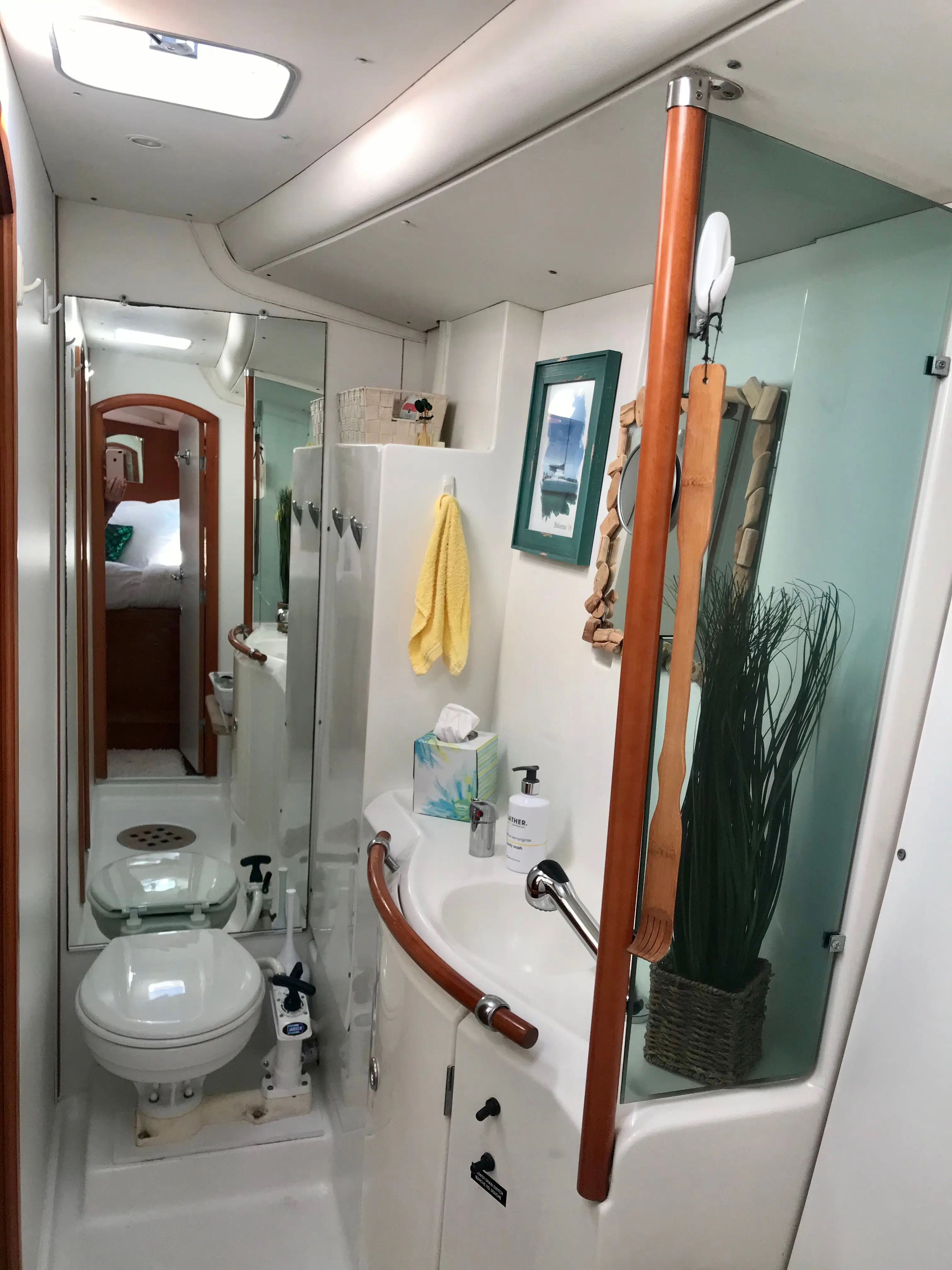 Used Sail Catamaran for Sale 2004 Lagoon 410 S2 Layout & Accommodations Image Gallery