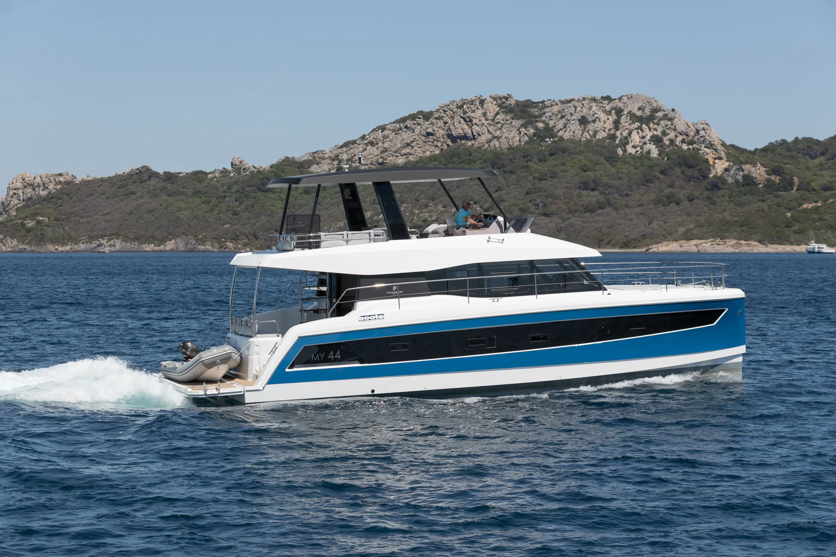 New Power Catamaran for Sale 2025 FP MY6 Boat Highlights Image Gallery
