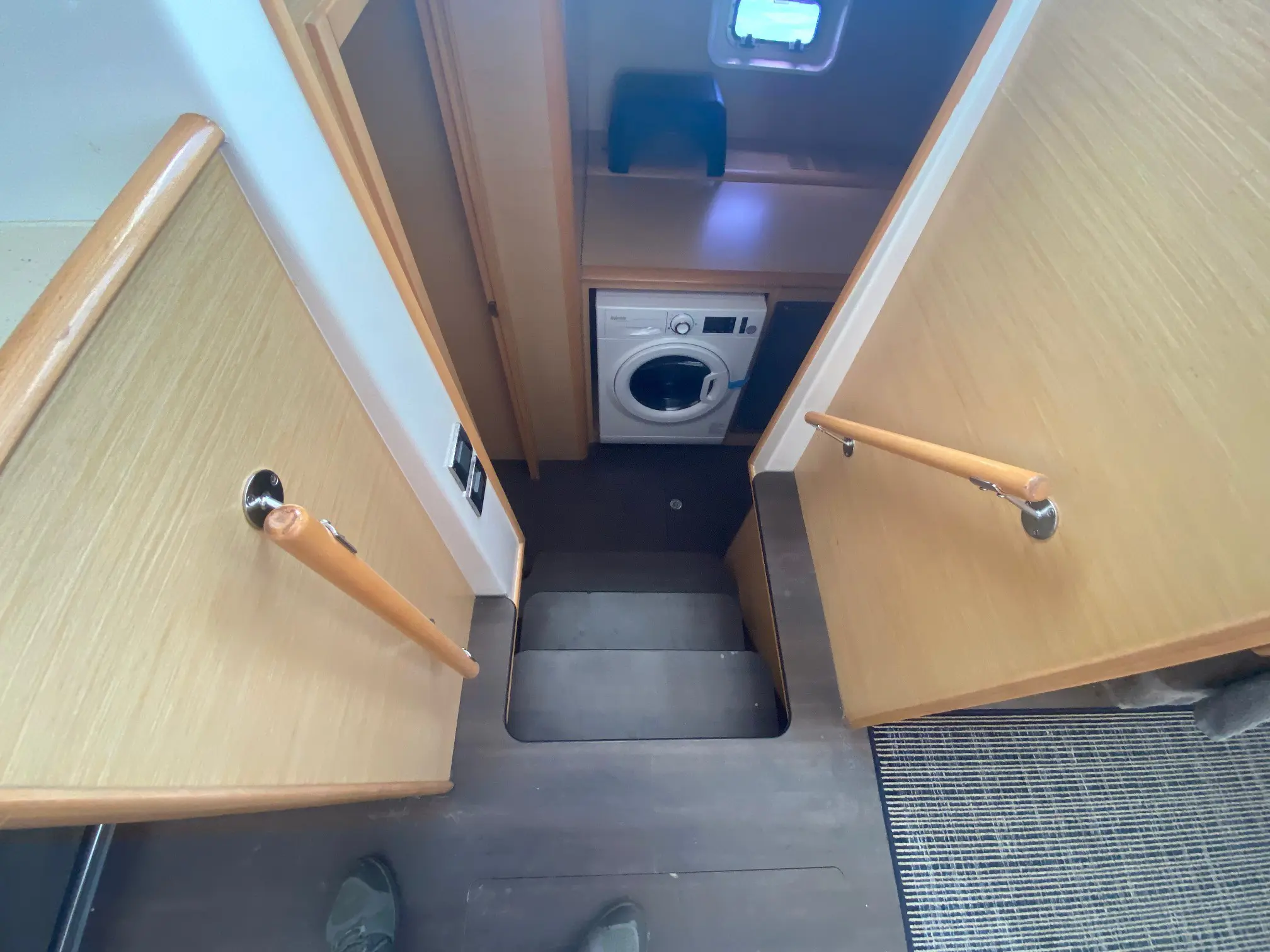 Used Sail Catamaran for Sale 2009 Lagoon 500 Layout & Accommodations Image Gallery