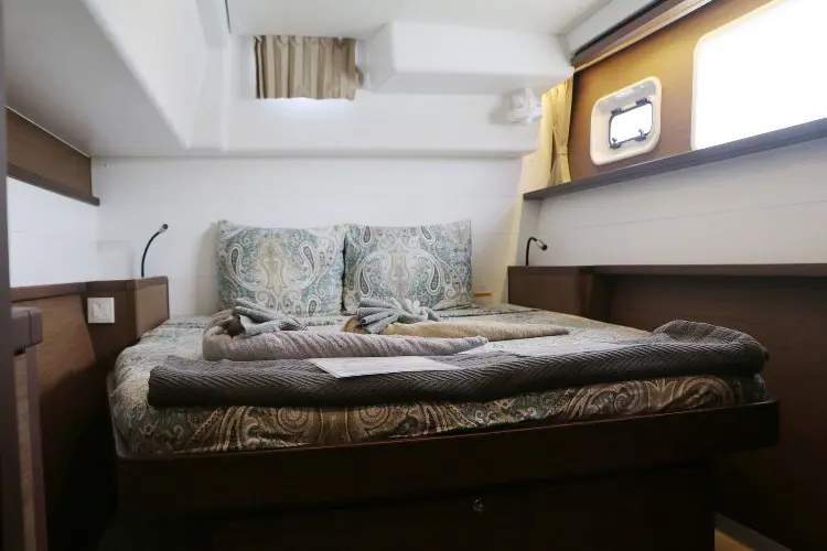 Used Sail Catamaran for Sale 2019 Lagoon 450 Layout & Accommodations Image Gallery