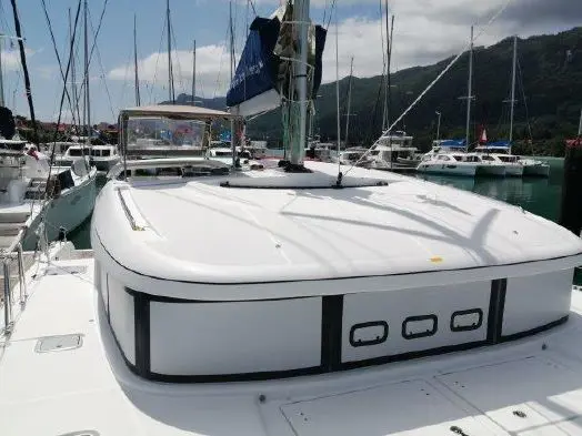 Sold Catamaran 2014 Lagoon 39 Image Gallery