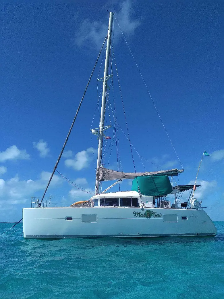 Used Sail Catamaran for Sale 2010 Lagoon 400 Boat Highlights Image Gallery
