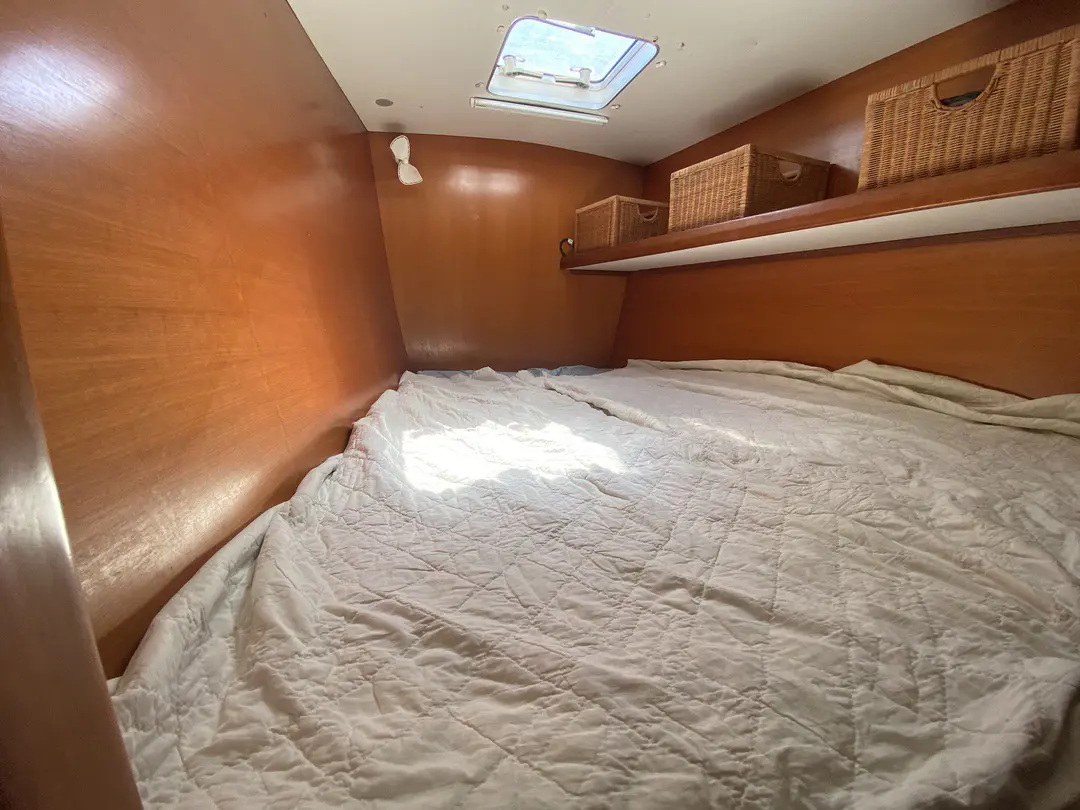Used Sail Catamaran for Sale 2001 Lagoon 410 Layout & Accommodations Image Gallery