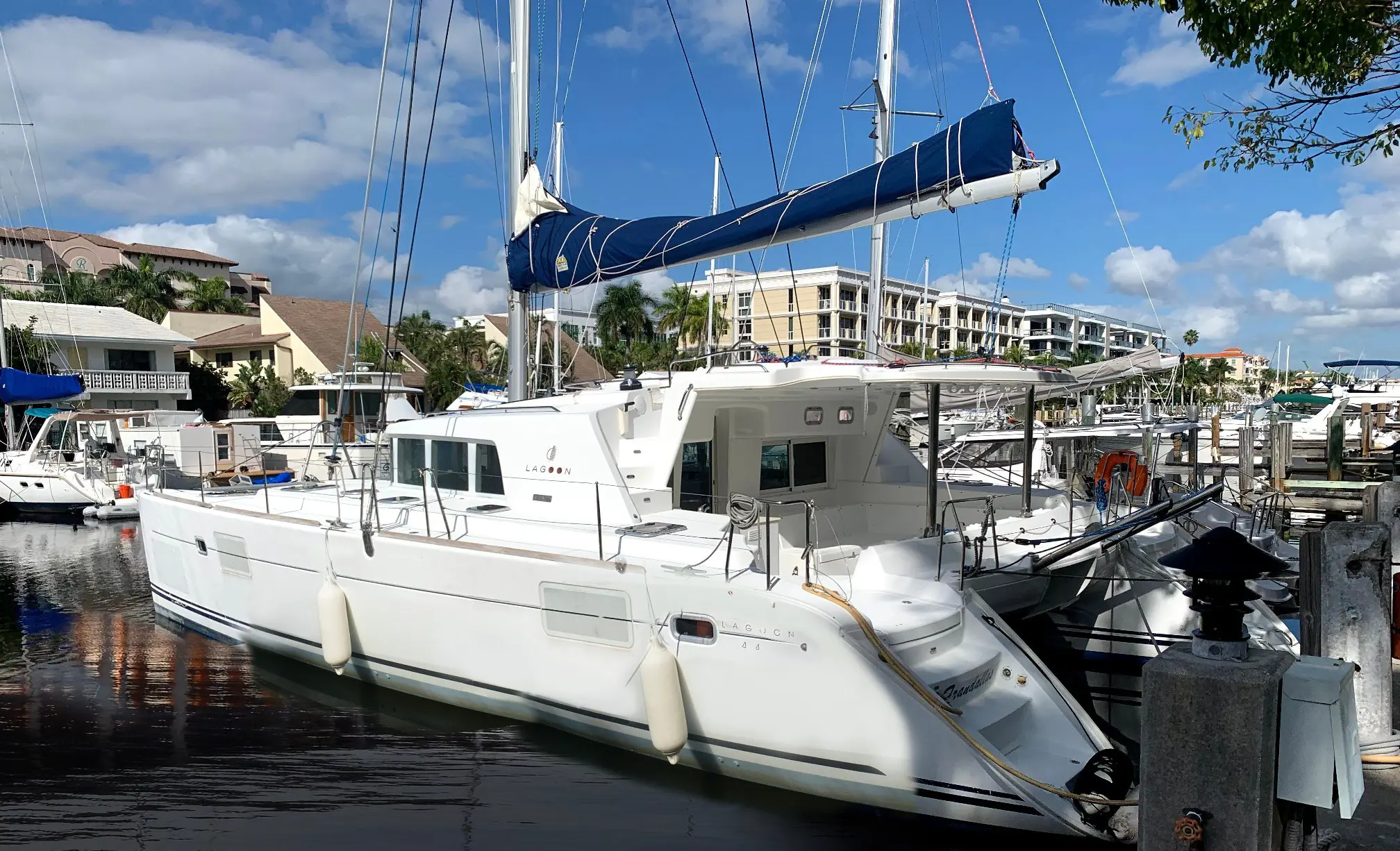 Used Sail Catamaran for Sale 2007 Lagoon 440 