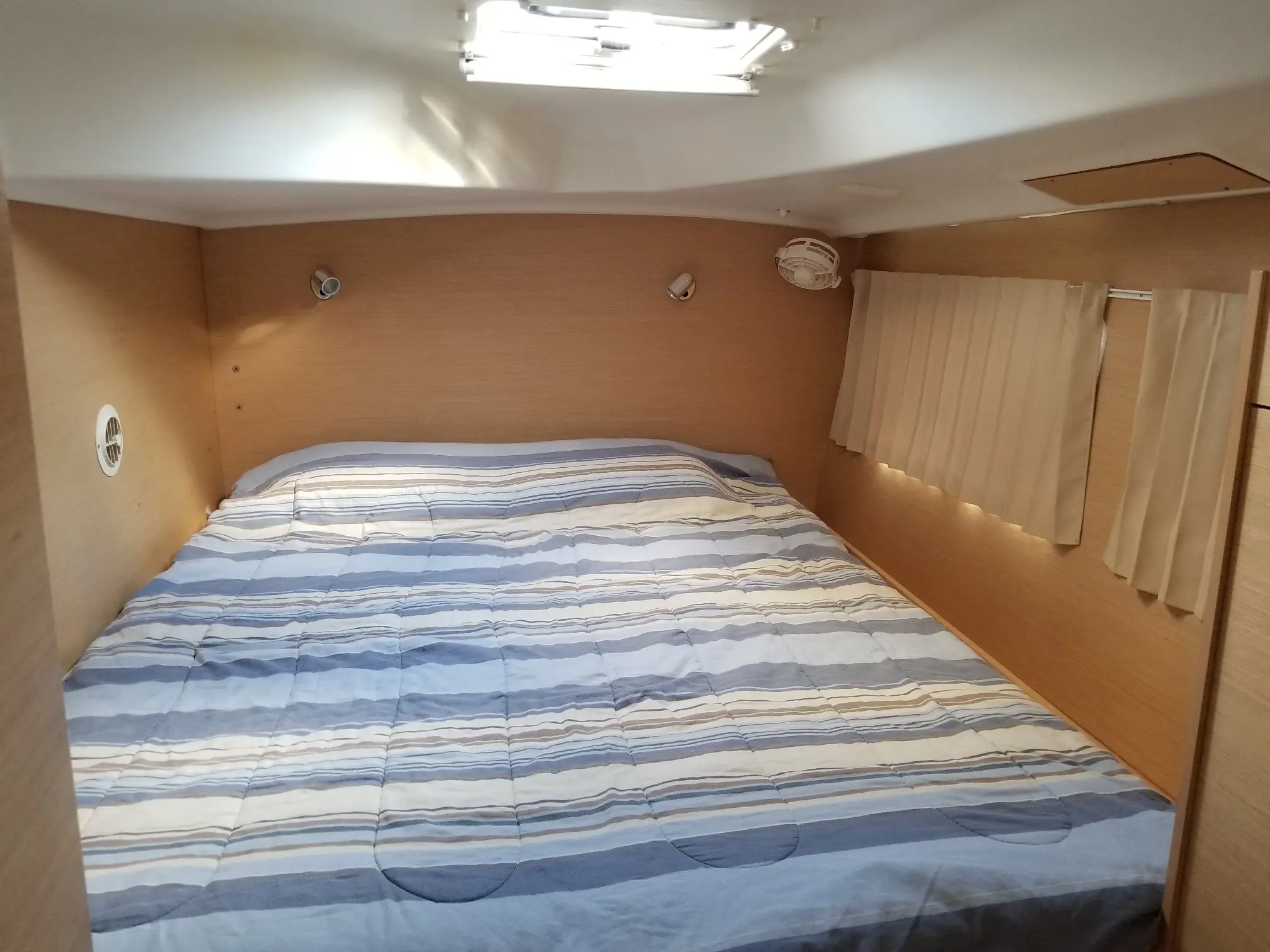 Used Sail Catamaran for Sale 2008 Lagoon 380 Layout & Accommodations Image Gallery