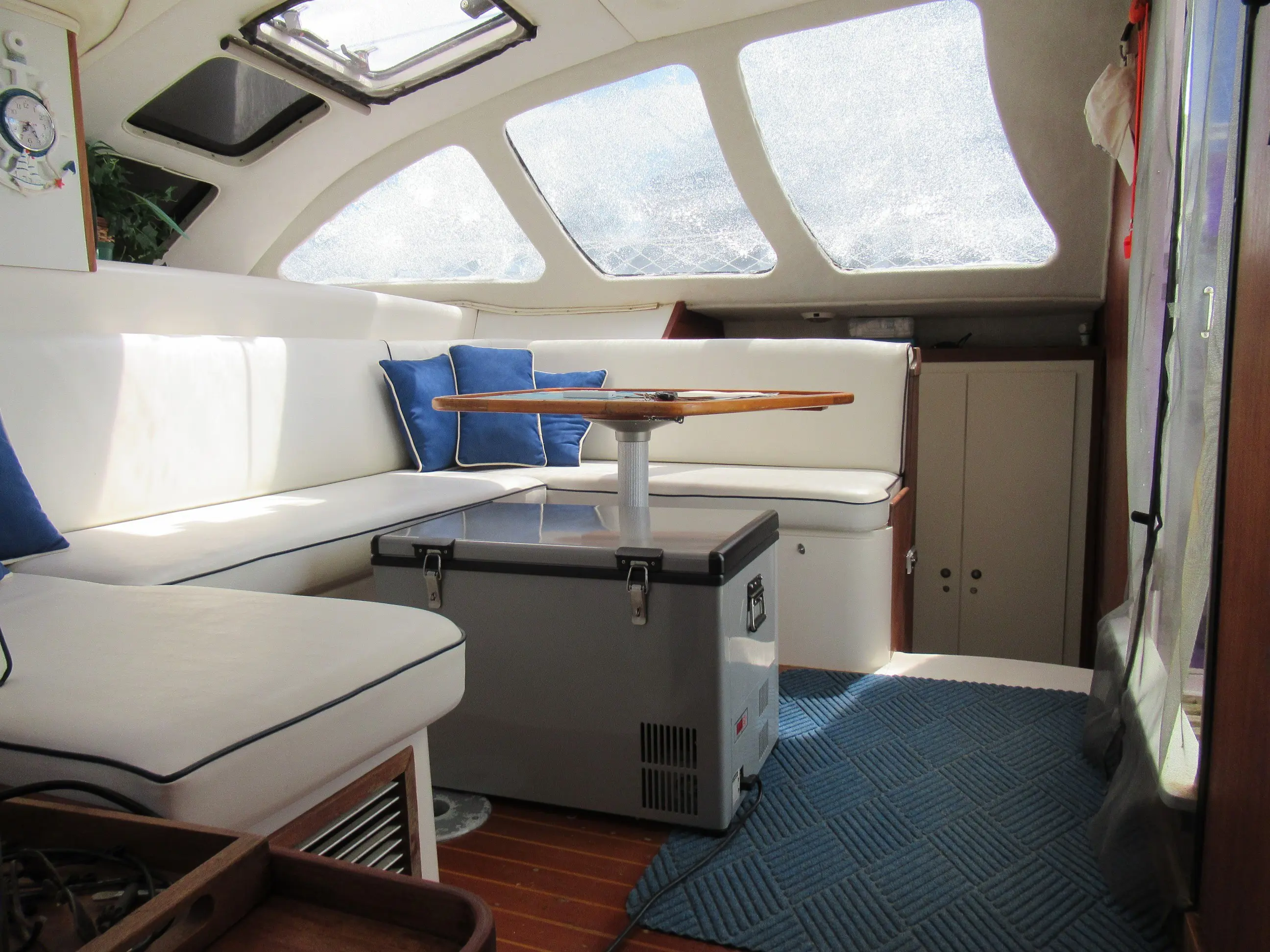 Used Sail Catamaran for Sale 1993 Lagoon 37 TPI  Layout & Accommodations Image Gallery