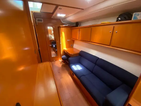 Used Sail Catamaran for Sale 2006 Lagoon 440 Layout & Accommodations Image Gallery