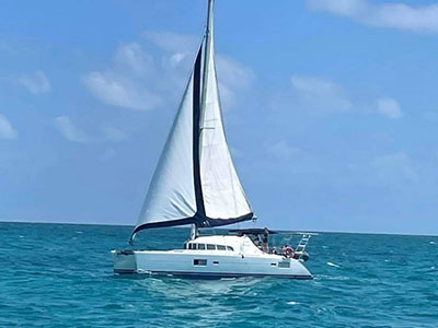 Used Sail Catamaran for Sale 2005 Lagoon 410 S2 Used Sail Catamaran for Sale 2005 Lagoon 410 S2