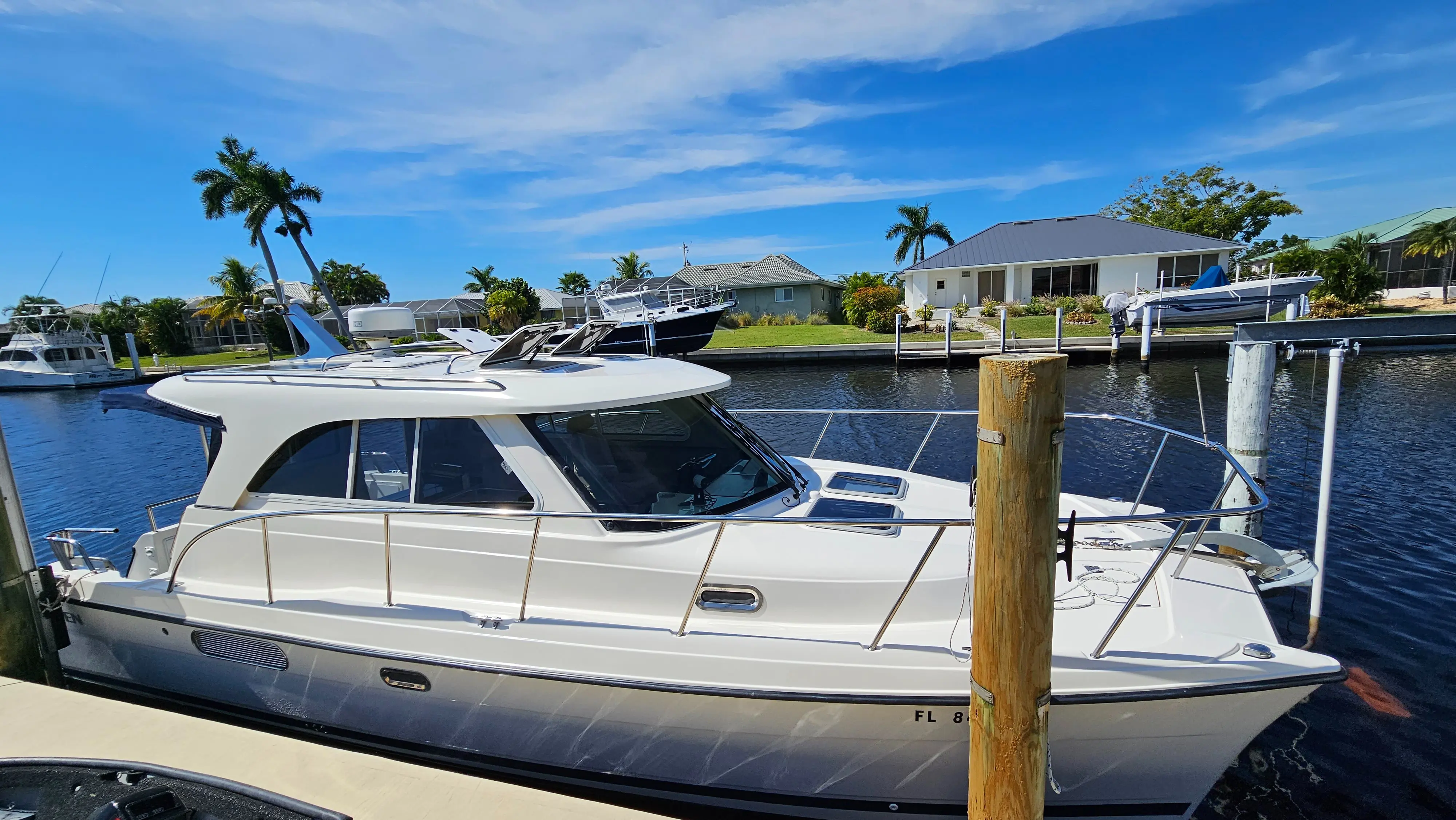 Used Power Catamaran for Sale 2014 C90 Used Power Catamaran for Sale 2014 C90