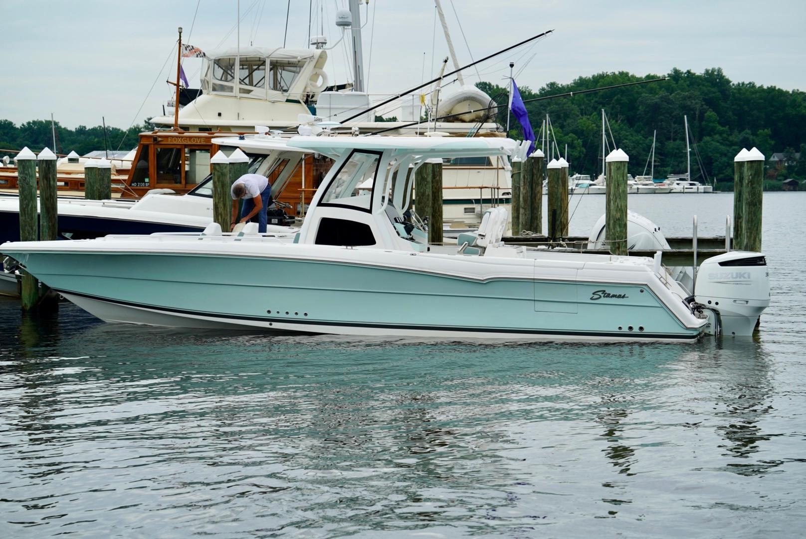Dealer Demo Power Center Console for Sale 2022 AVENTURA 33T Boat Highlights Image Gallery