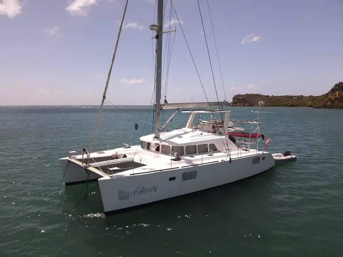 Used Sail Catamaran for Sale 2006 Lagoon 440 Boat Highlights Image Gallery