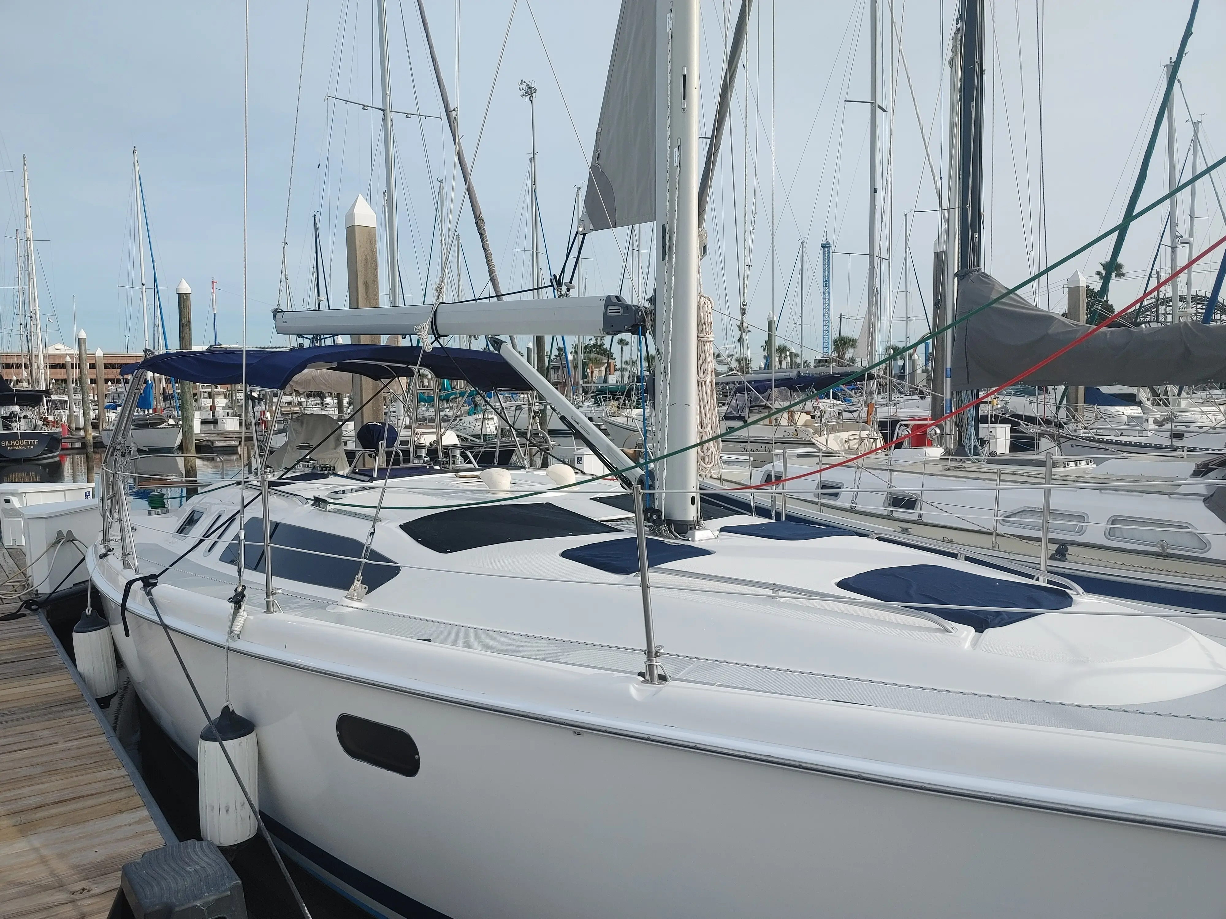 Used Sail Monohull for Sale 2002 Hunter 380 Additional Information Image Gallery