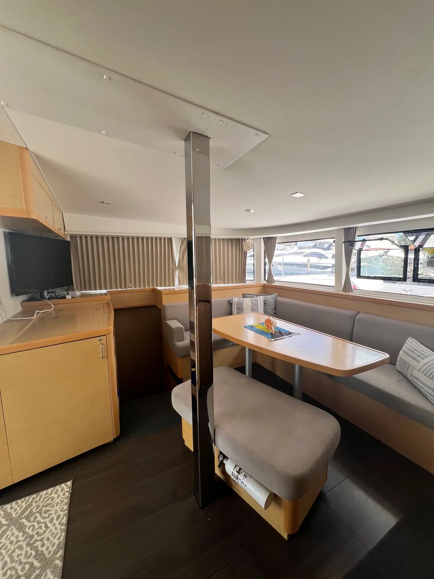 Sold Catamaran 2018 Lagoon 42 Image Gallery