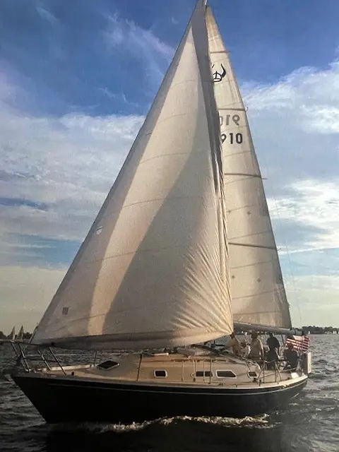 Used Sail Monohull for Sale 1990 Ericson 32-300 Used Sail Monohull for Sale 1990 Ericson 32-300