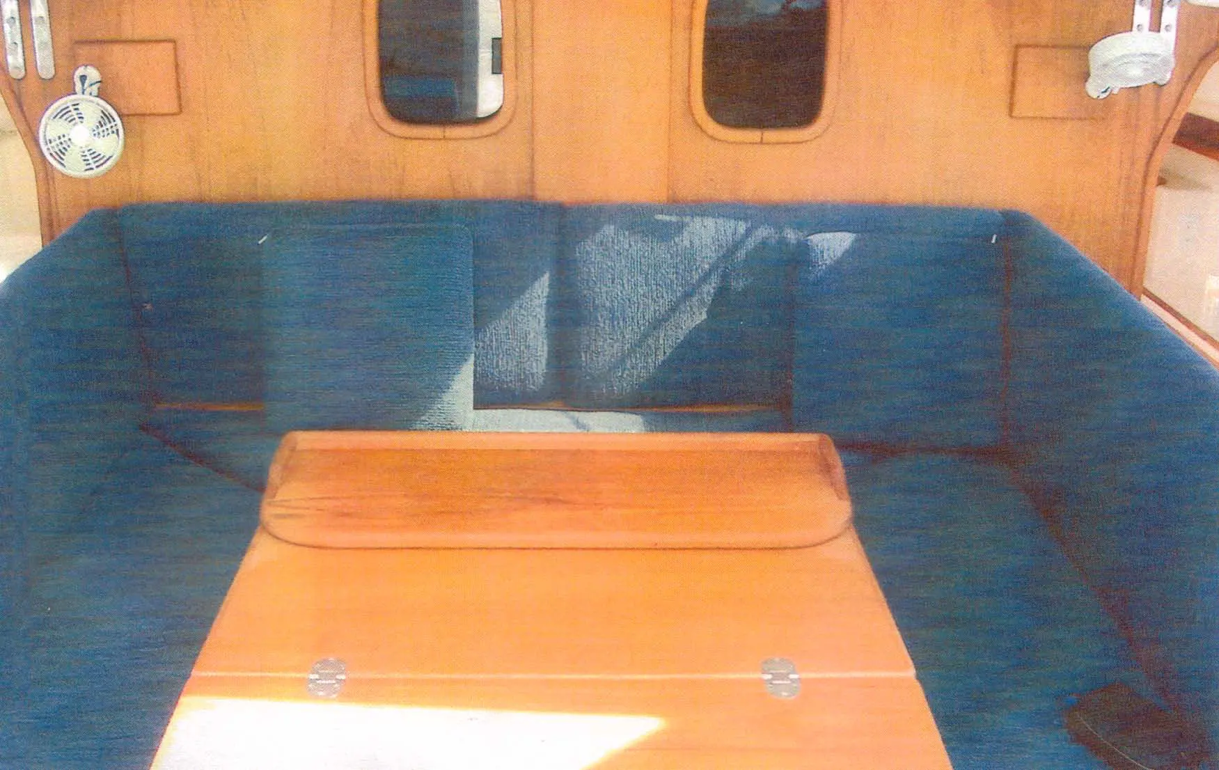 Used Sail Catamaran for Sale 2001 Gemini 105Mc Layout & Accommodations Image Gallery