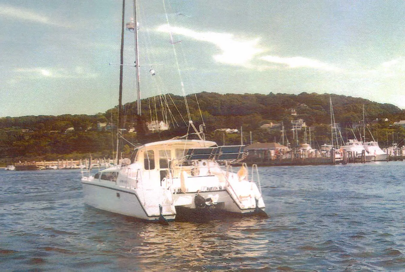 Used Sail Catamaran for Sale 2001 Gemini 105Mc Boat Highlights Image Gallery