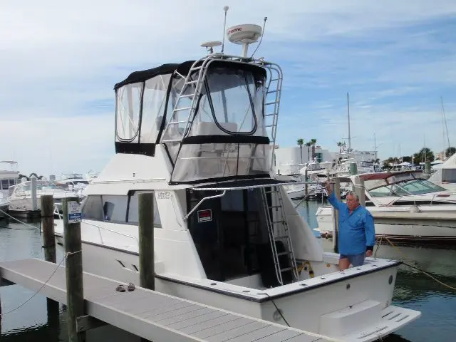 Used Power Monohull for Sale 1993 Flybridge Sedan  Boat Highlights Image Gallery