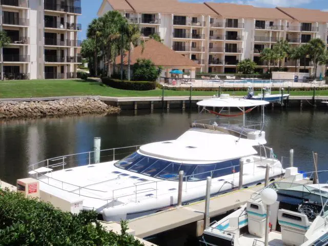 Used Power Catamaran for Sale 2005 Prowler 450 Boat Highlights Image Gallery