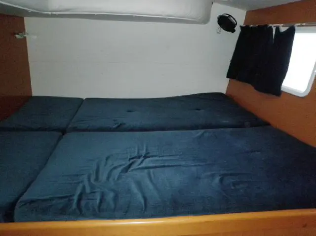 Used Sail Catamaran for Sale 2006 Lagoon 410 Layout & Accommodations Image Gallery