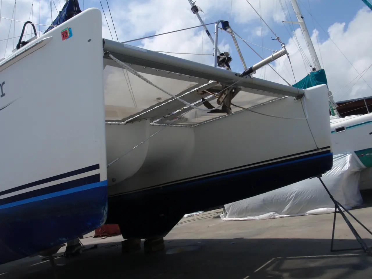 Used Sail Catamaran for Sale 2005 Lagoon 440 Boat Highlights Image Gallery