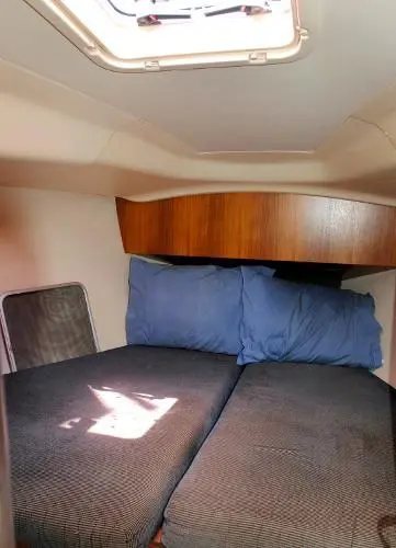 Used Sail Monohull for Sale 2006 Hunter 33 Layout & Accommodations Image Gallery