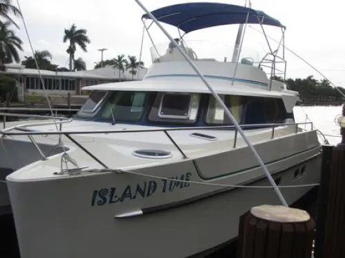 Used Power Catamaran for Sale 1999 Maryland 37 Boat Highlights Image Gallery