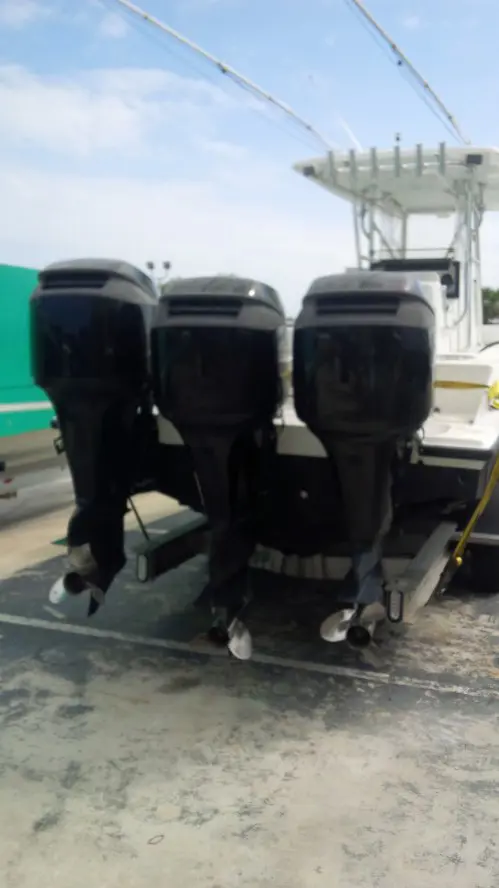 Used Power Monohull for Sale 2004 Sea Hunter 35 Boat Highlights Image Gallery