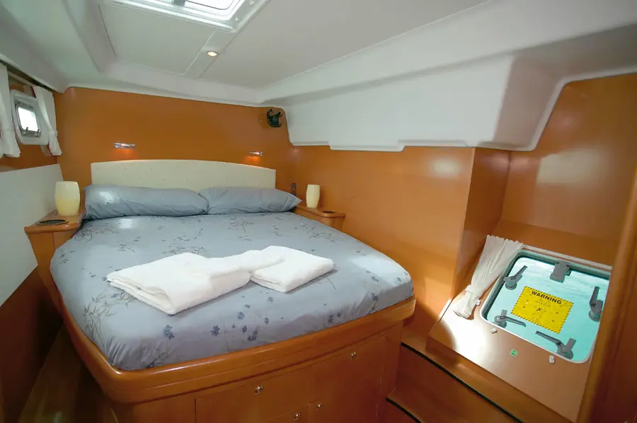 Used Sail Catamaran for Sale 2006 Lagoon 440 Layout & Accommodations Image Gallery