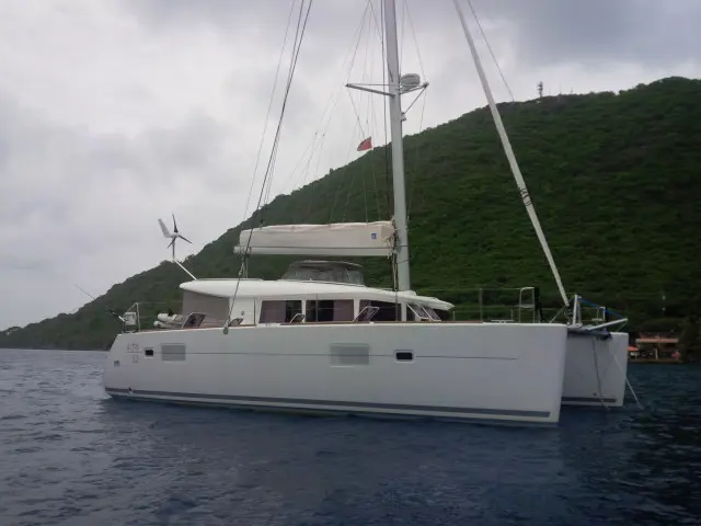 Used Sail Catamaran for Sale 2013 Lagoon 400 S2 Used Sail Catamaran for Sale 2013 Lagoon 400 S2
