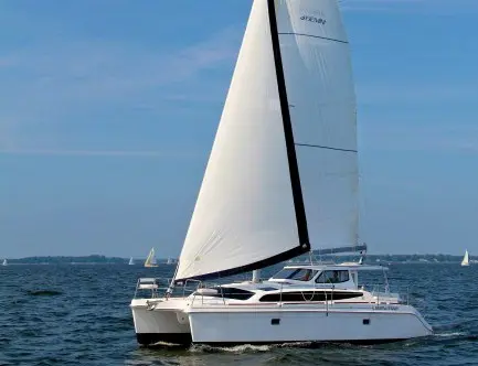 HULL 1185 Sail Legacy 35