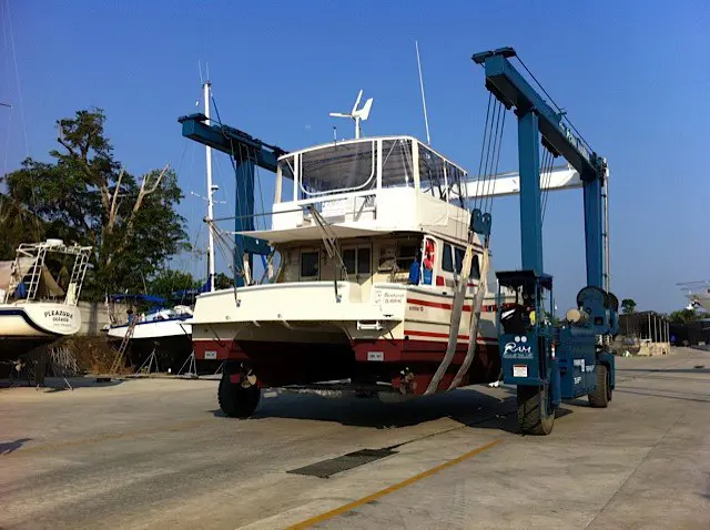 Used Power Catamaran for Sale 2006 Scimitar 1010 Boat Highlights Image Gallery