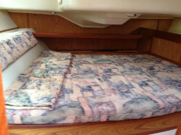 Used Sail Monohull for Sale 2000 Hunter 380 Layout & Accommodations Image Gallery