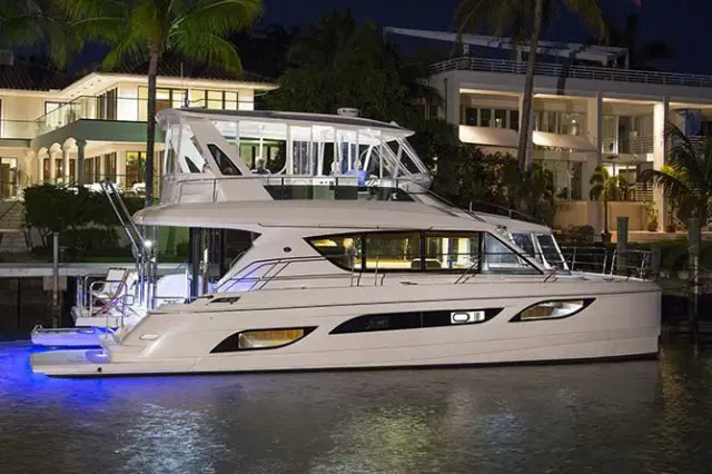New Power Catamaran for Sale 2014 Aquila 484 Boat Highlights Image Gallery