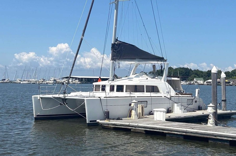 2009 Lagoon 440