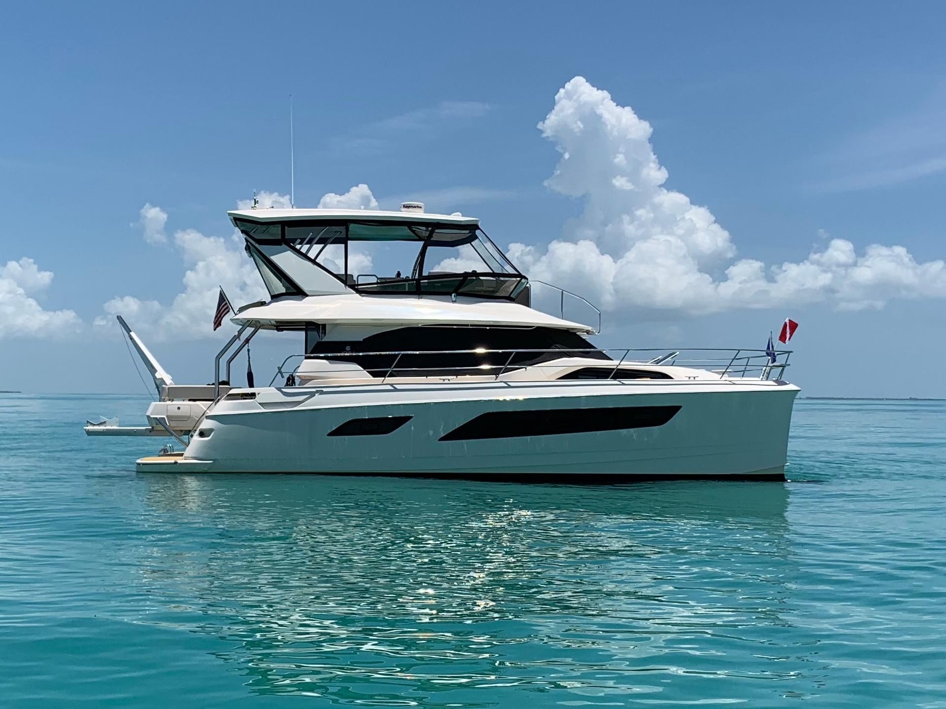 2017 Aquila 44 