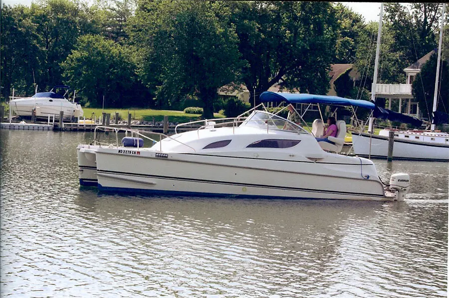 Used Power Catamaran for Sale 2003 MC-30 Boat Highlights Image Gallery