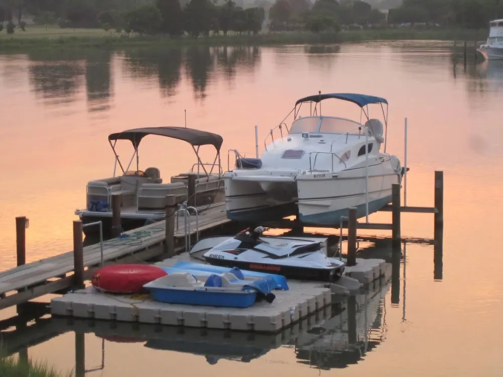 Used Power Catamaran for Sale 2003 MC-30 Used Power Catamaran for Sale 2003 MC-30