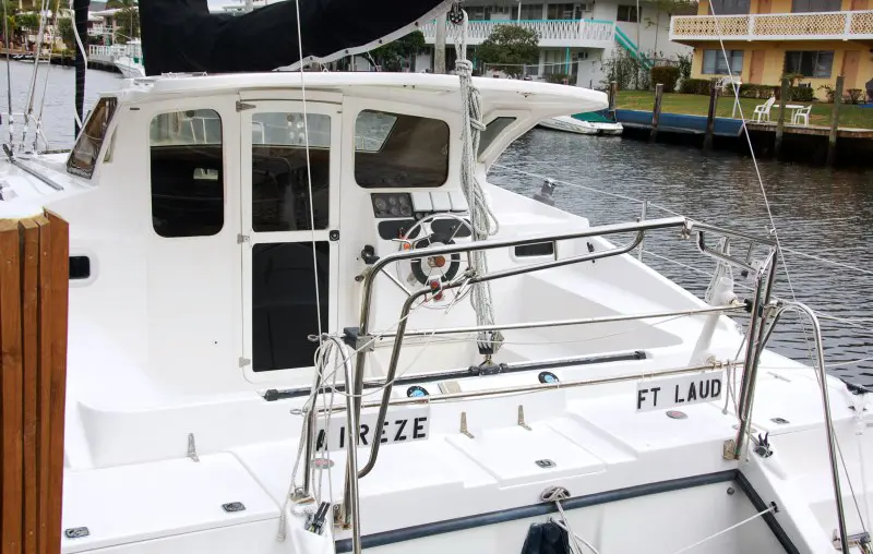 Used Sail Catamaran for Sale 1999 Gemini 105Mc Boat Highlights Image Gallery