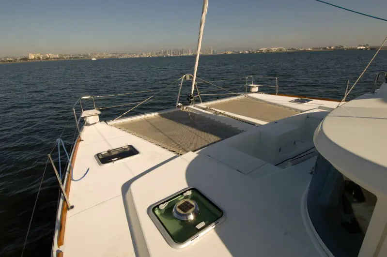 Used Sail Catamaran for Sale 2004 Lagoon 440 Boat Highlights Image Gallery