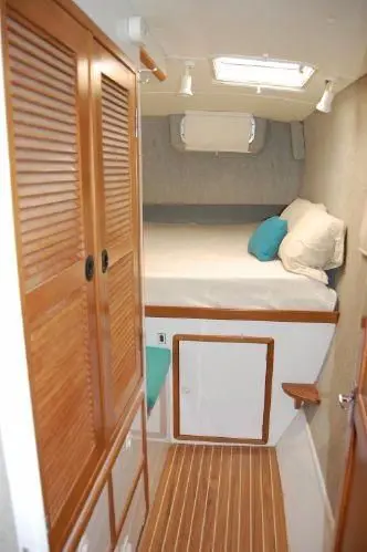 Used Sail Catamaran for Sale 1998 Manta 40 Layout & Accommodations Image Gallery