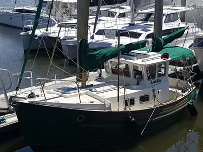 Pilot House 25 Used Sail