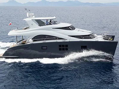 60 Sunreef Power Launched Power