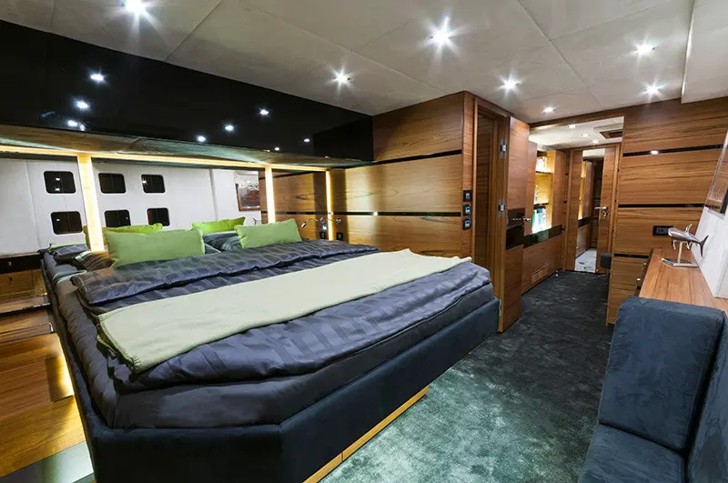 Boat Image