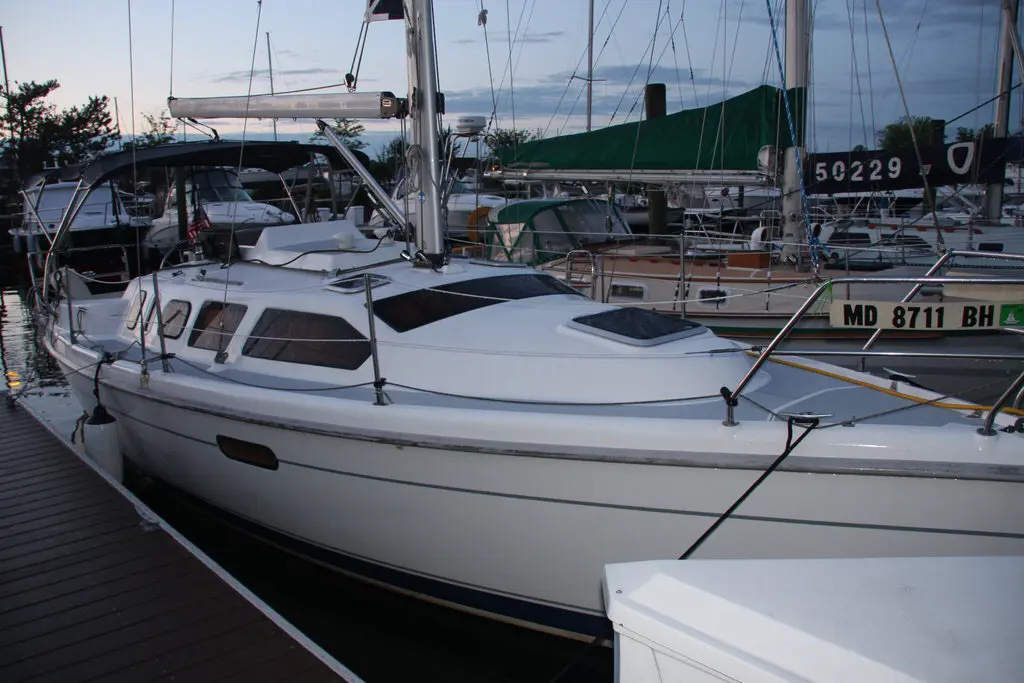 Used Sail Monohull for Sale 2000 Hunter 310 Used Sail Monohull for Sale 2000 Hunter 310